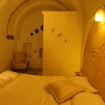 Sakli Cave House 4*