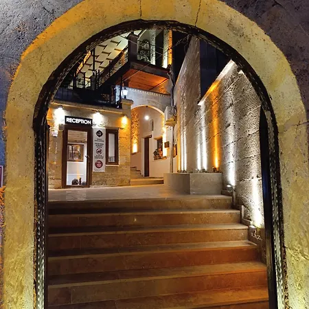 Sakli Cave House 3*
