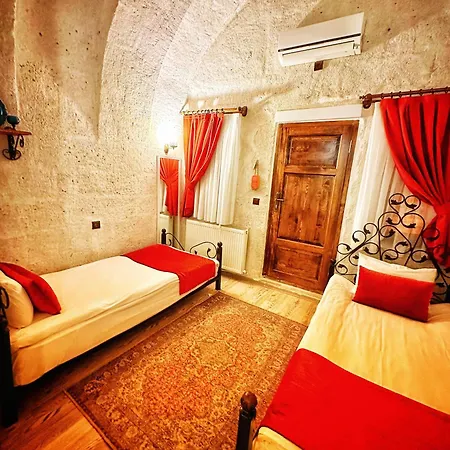 Sakli Cave House 3*