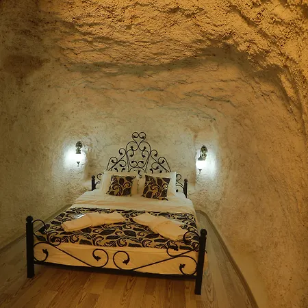 Sakli Cave House 3*