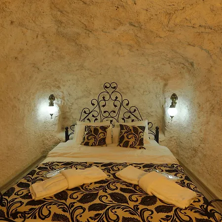 Sakli Cave House Guest house