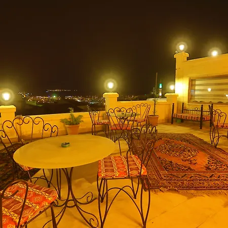 Sakli Cave House أفانوس